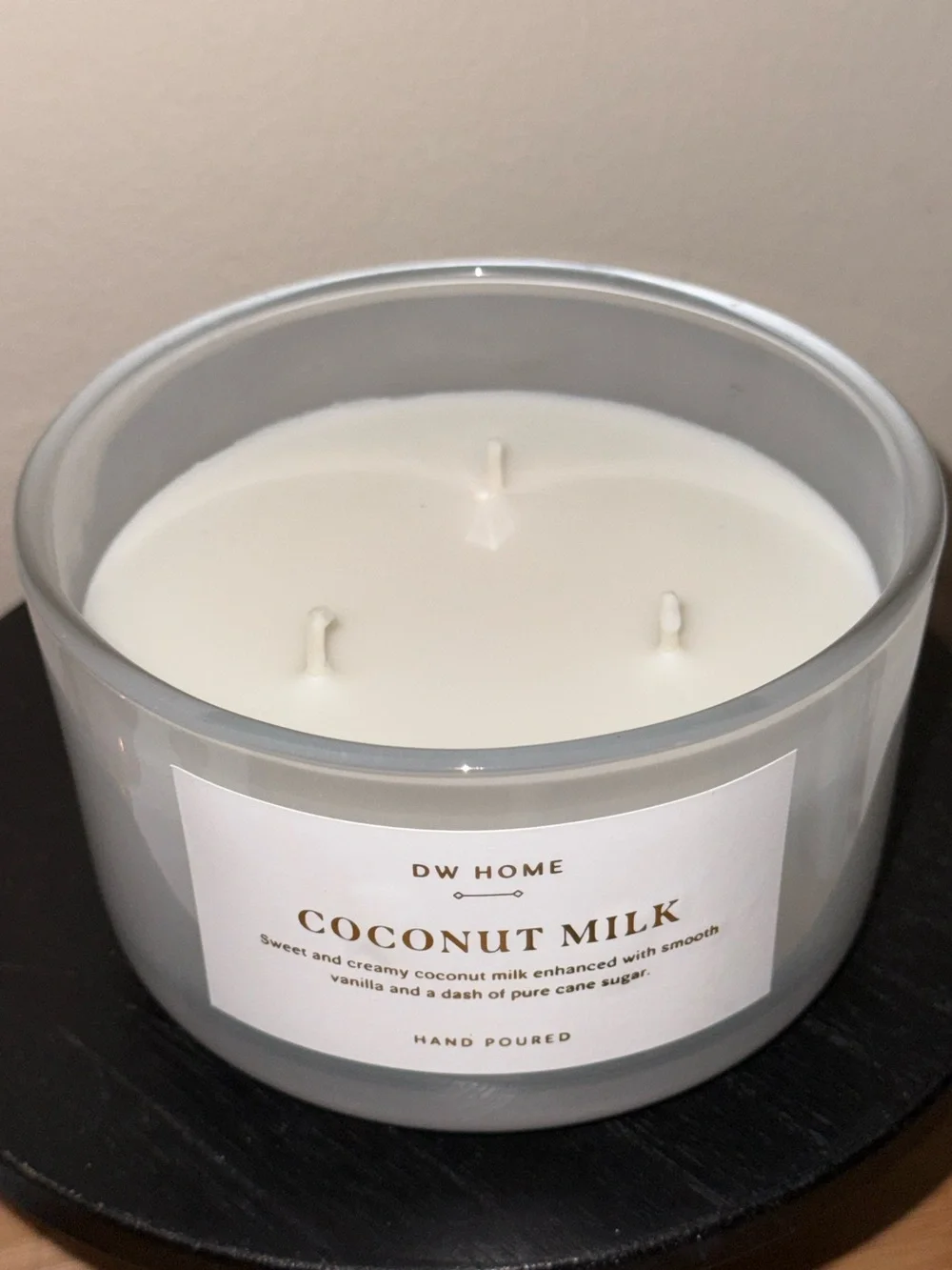 DW HOME COCONUT MILK Scented Candle